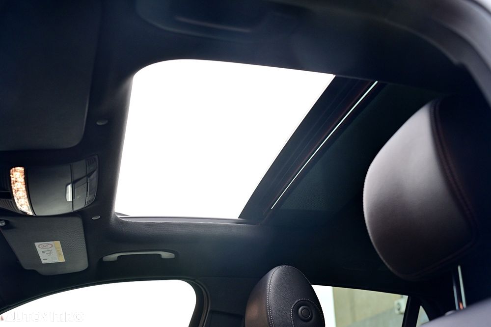 Mercedes-Benz GLC 300 e 4Matic 9G-TRONIC AMG Line Plus - 19