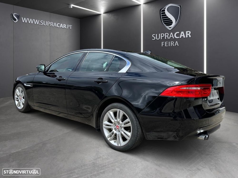 Jaguar XE 2.0 D Prestige Aut. - 5