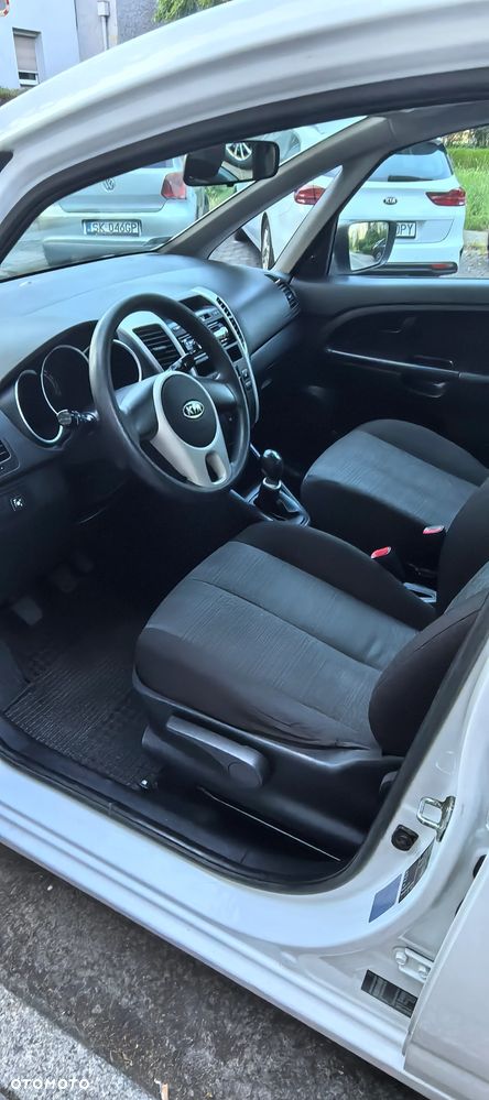 Kia Venga 1.4 S - 4