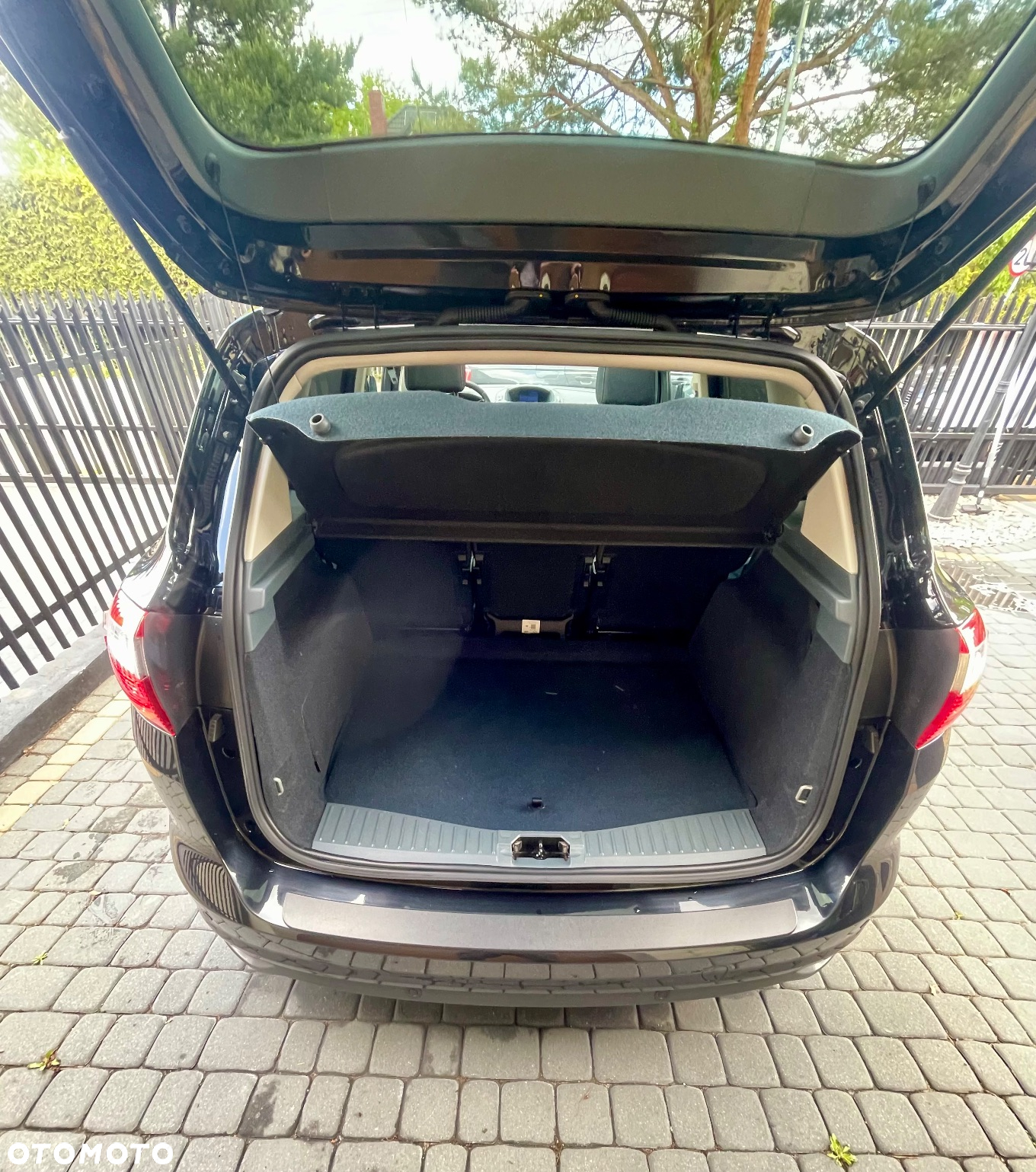 Ford C-MAX 2.0 TDCi Titanium - 14