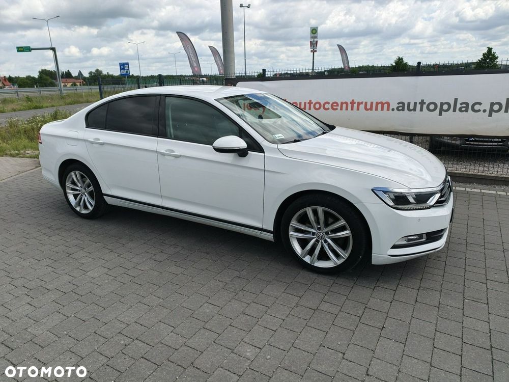 Volkswagen Passat - 8