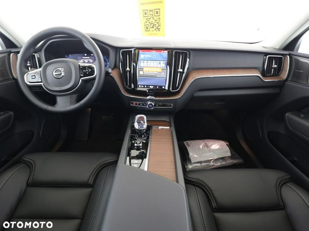 Volvo XC 60 T8 Plug-In Hybrid AWD Plus Bright - 5