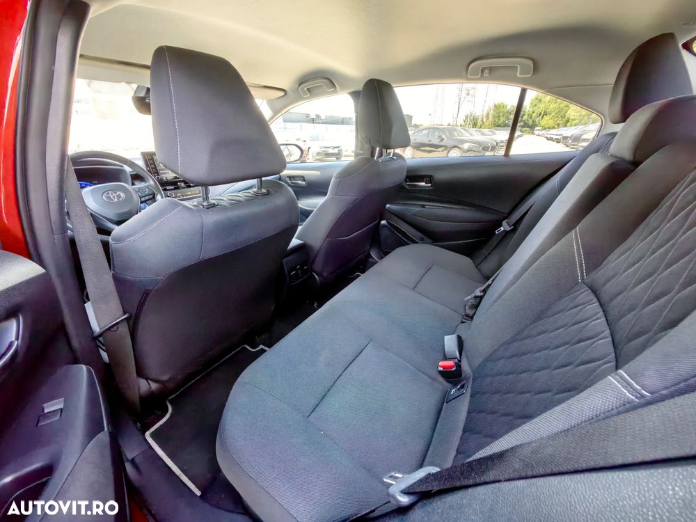 Toyota Corolla 1.8 HSD Dynamic - 18