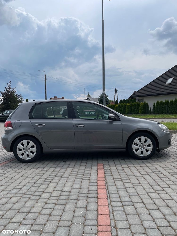 Volkswagen Golf 2.0 TDI Highline - 8
