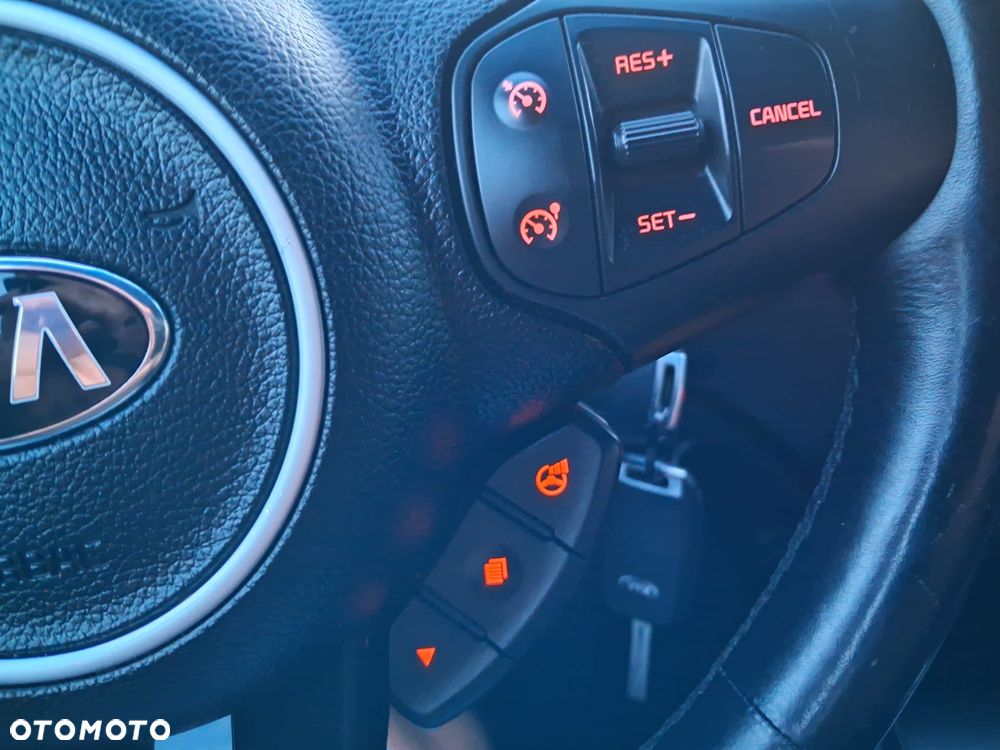 Kia Carens 1.6 GDI Business Line 7os EU6 - 18