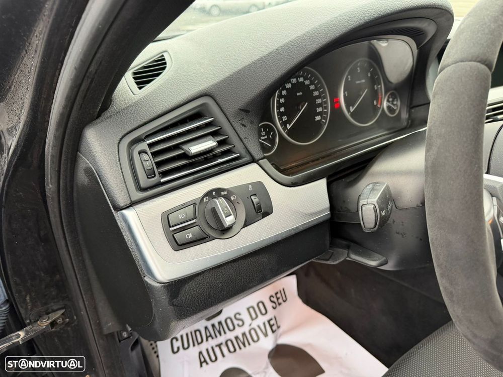 BMW 525 d Pack M - 33