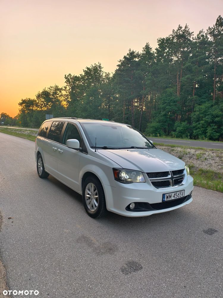 Dodge Grand Caravan - 7