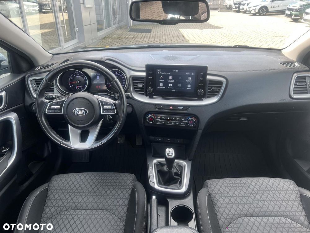 Kia Ceed 1.4 T-GDI M - 27