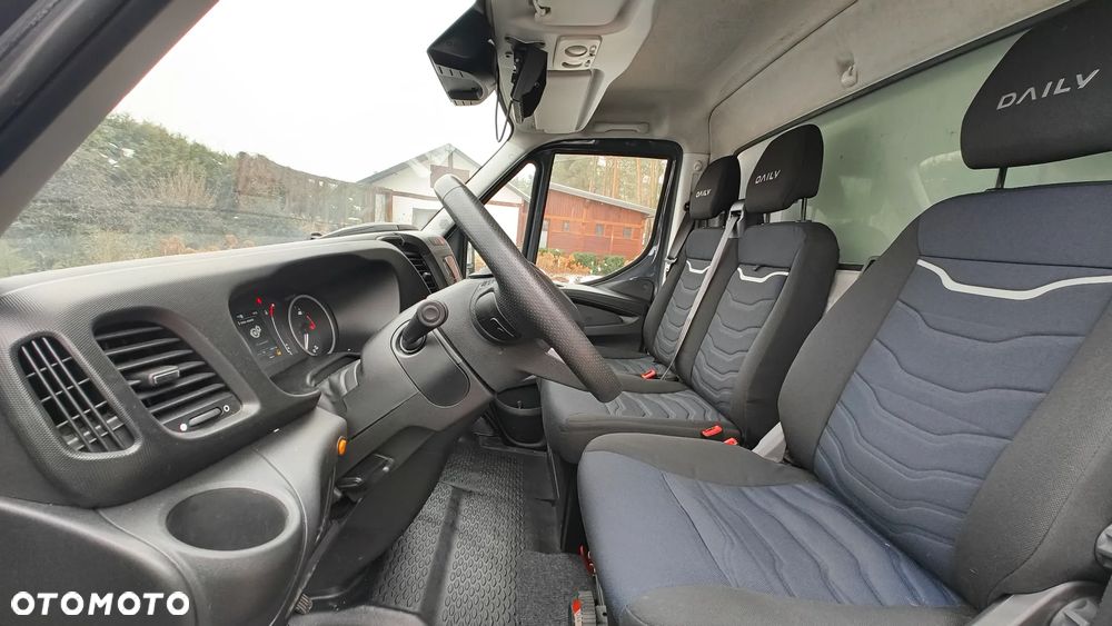 Iveco 35s18 - 24