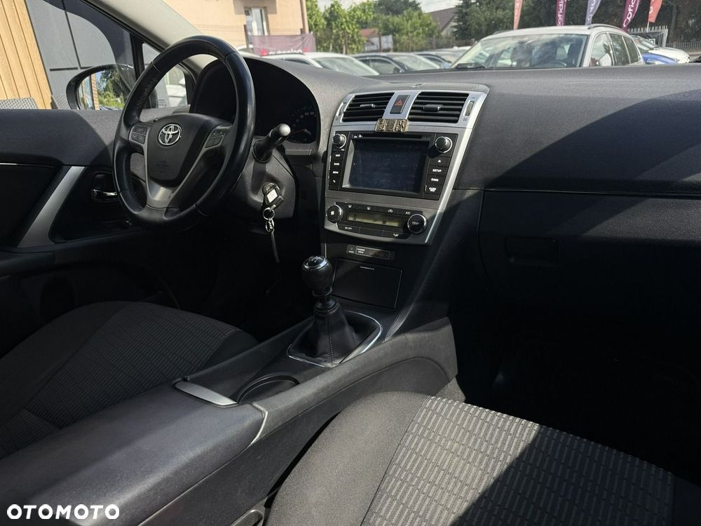 Toyota Avensis 1.8 Prestige - 14