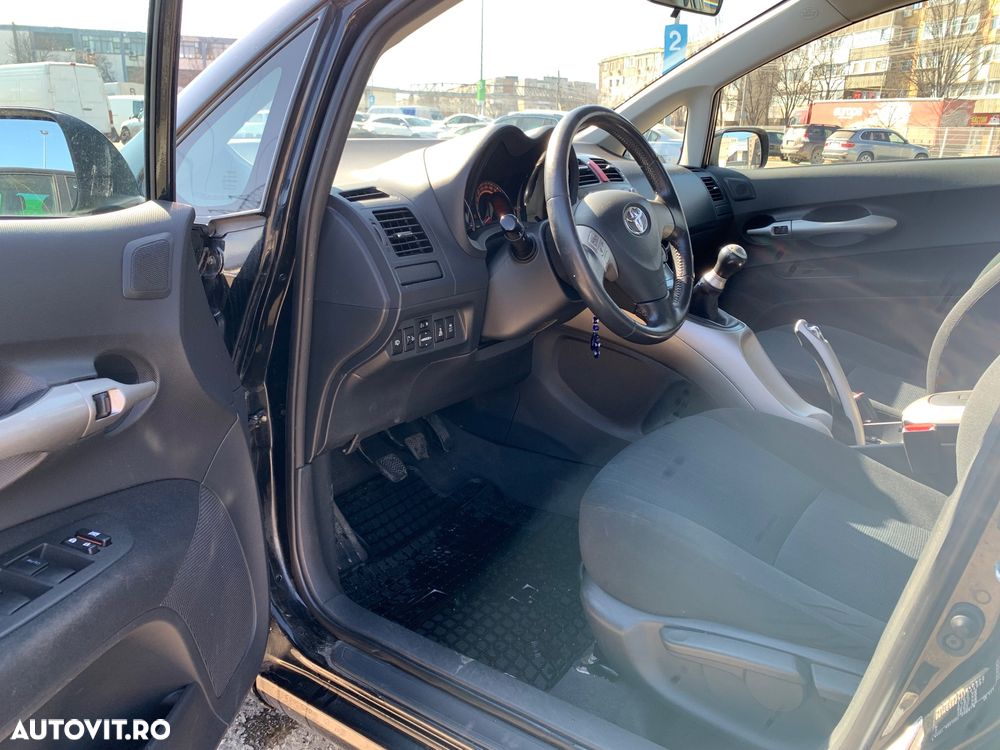 Toyota Auris 1.4 D-4D Luna - 9