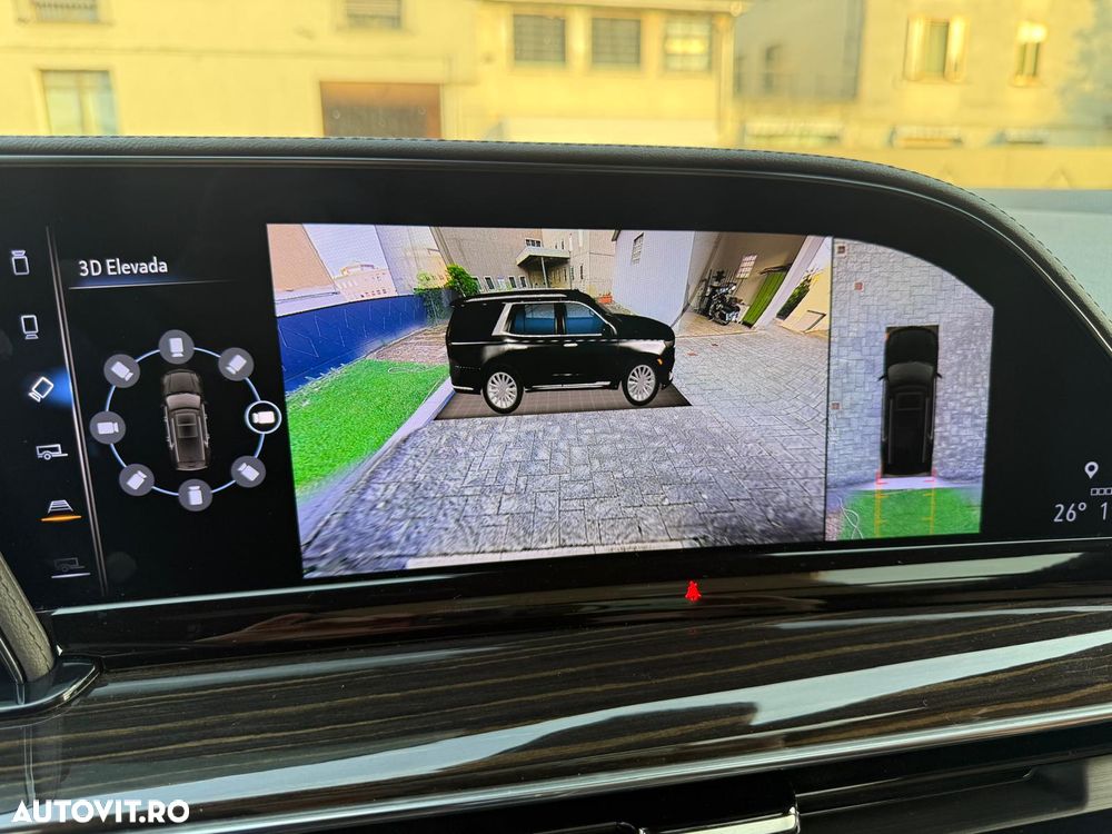 Cadillac Escalade - 4
