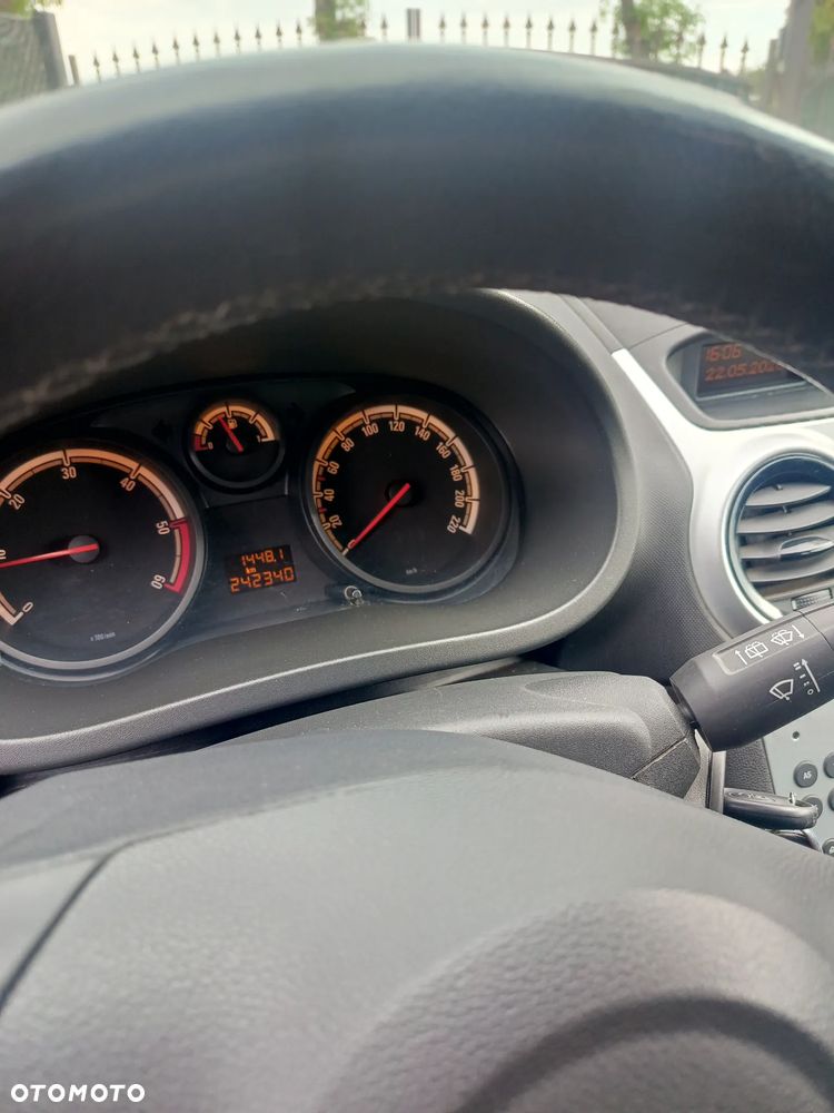 Opel Corsa - 11