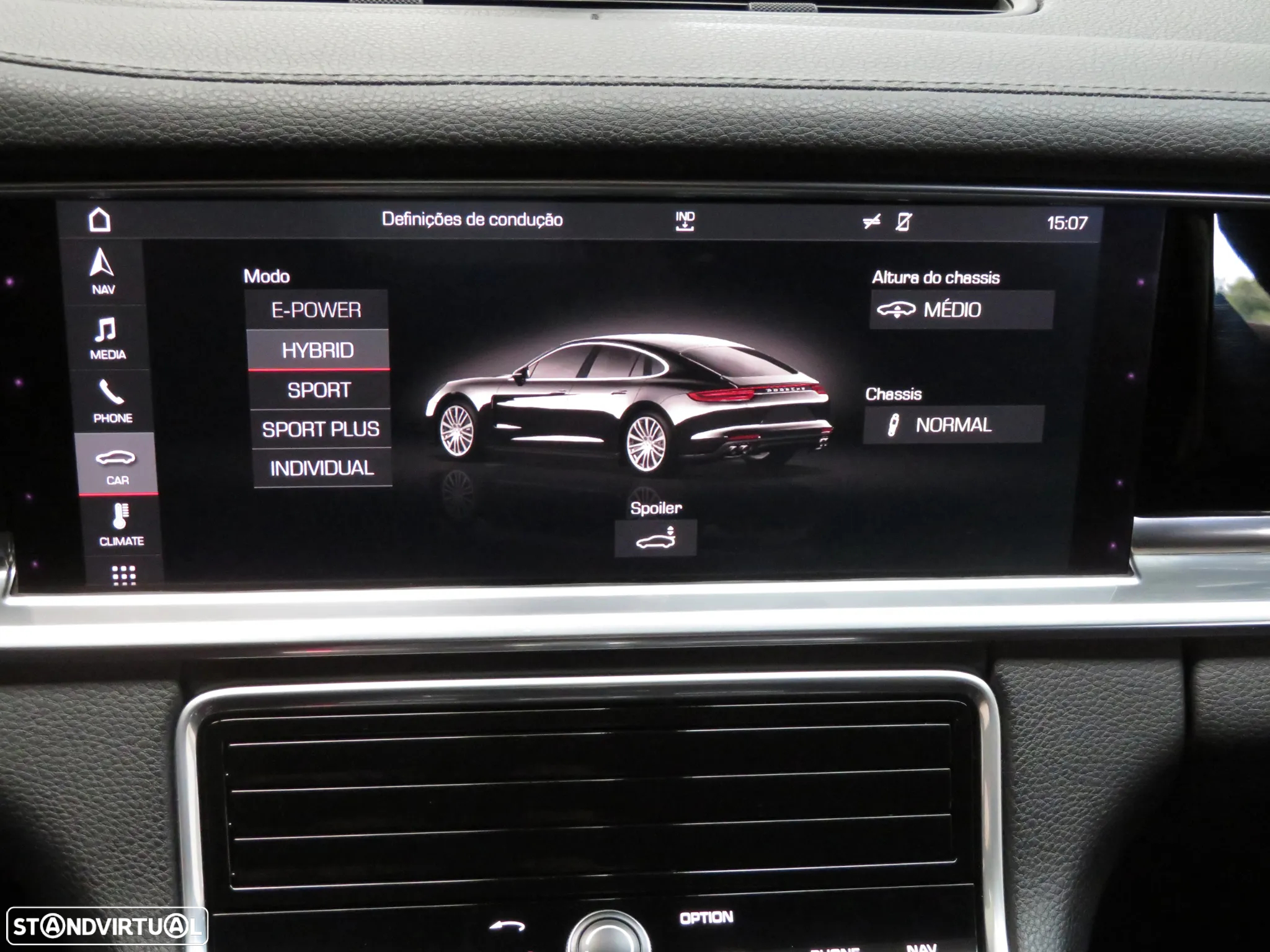 Porsche Panamera 4 E-Hybrid - 30