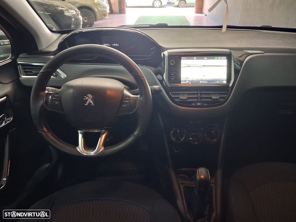 Peugeot 208 1.2 PureTech Active - 18