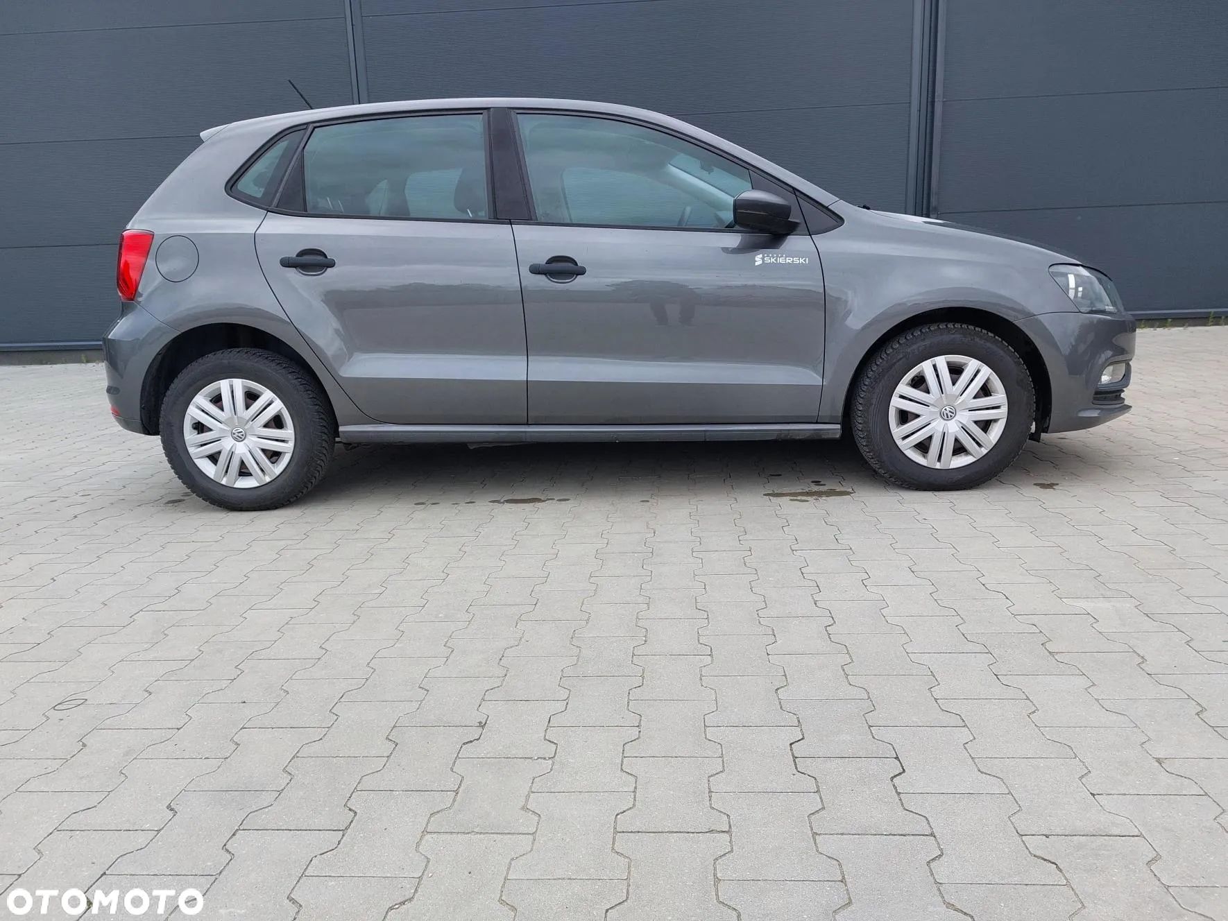 Volkswagen Polo - 1