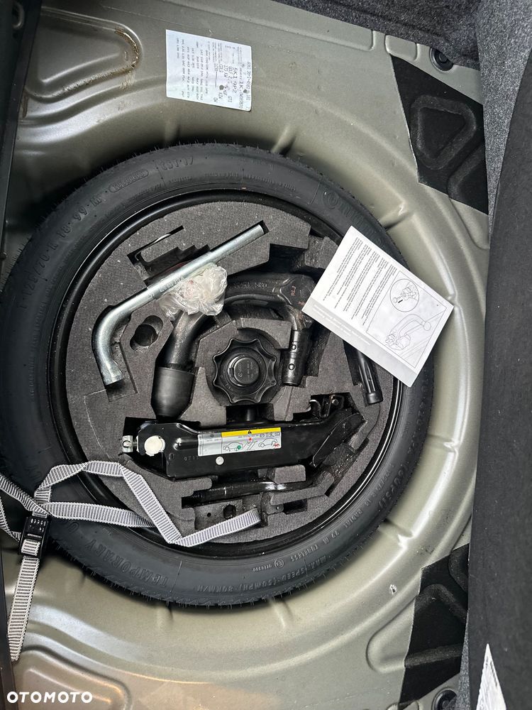 Volkswagen Golf - 18