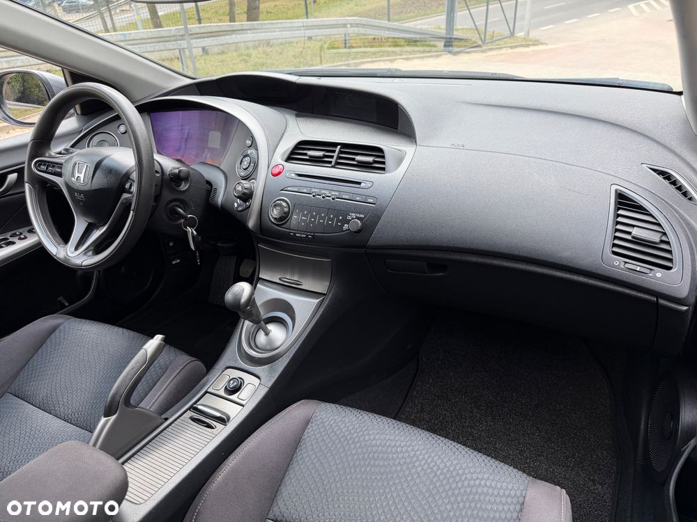 Honda Civic 1.4 Comfort - 12