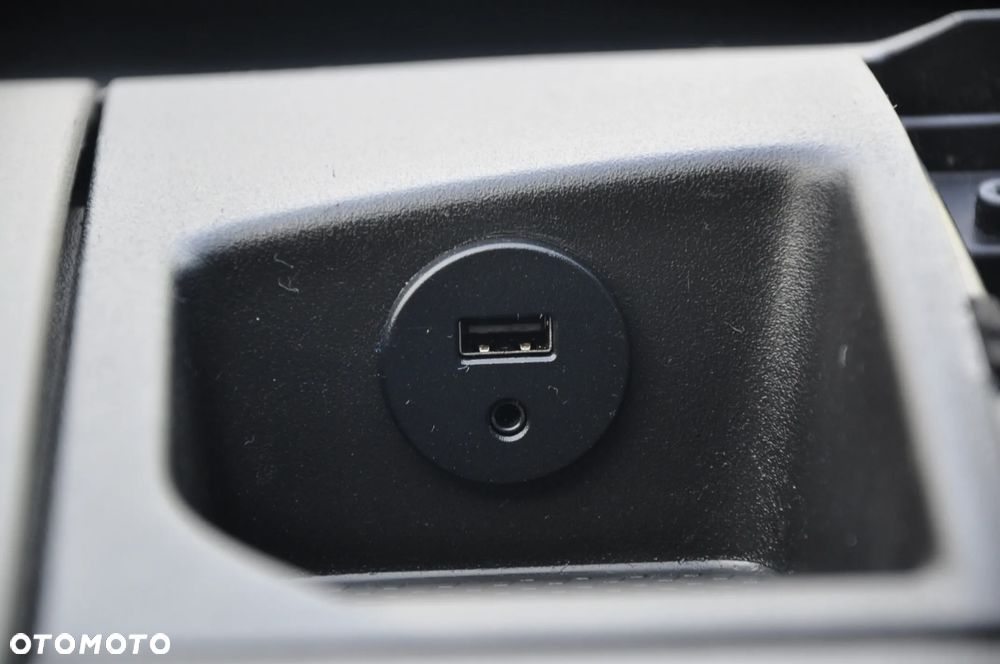 Iveco DAILY 156 KM AUTOMAT CHŁODNIA IZOTERMA KRAJOWE BEZWYPADKOWE - 22