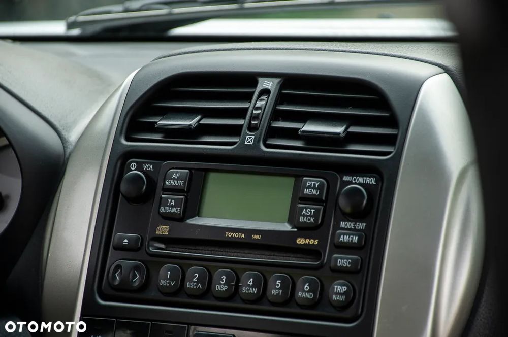 Toyota RAV4 2.0 VVT-i 4x4 - 6