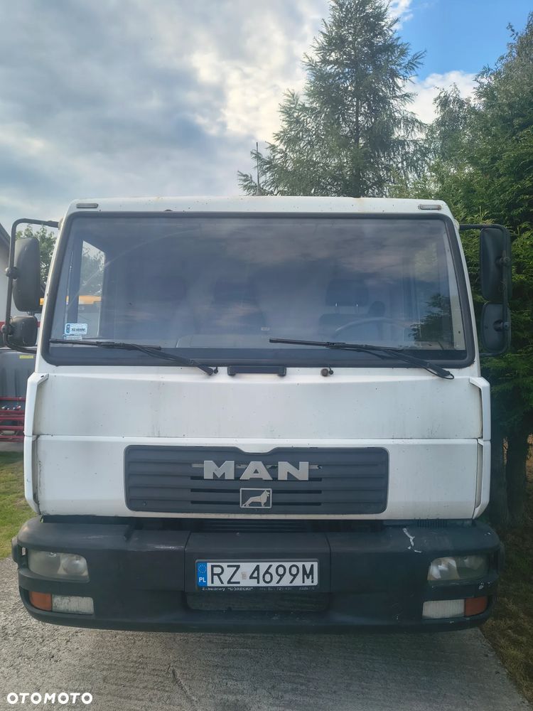 MAN LE - 3