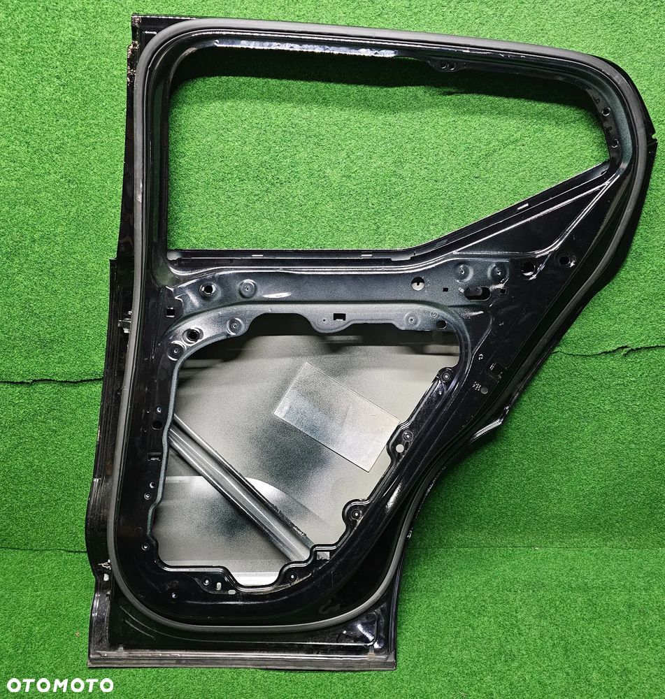 VOLVO XC40 ----> DRZWI PRAWY TYŁ - 11