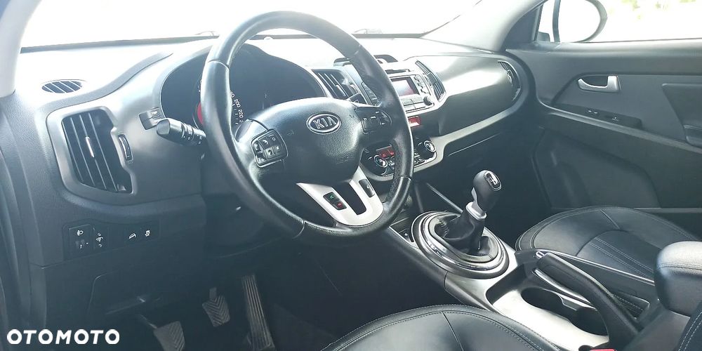 Kia Sportage 1.7 CRDI 2WD Dream-Team Edition - 15