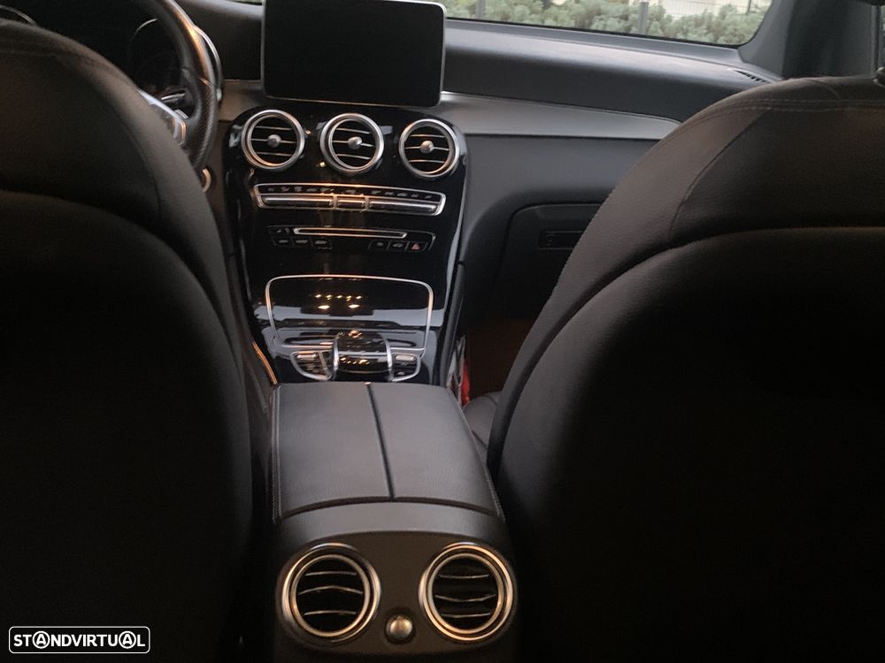 Mercedes-Benz GLC 250 d 4Matic 9G-TRONIC AMG Line - 12