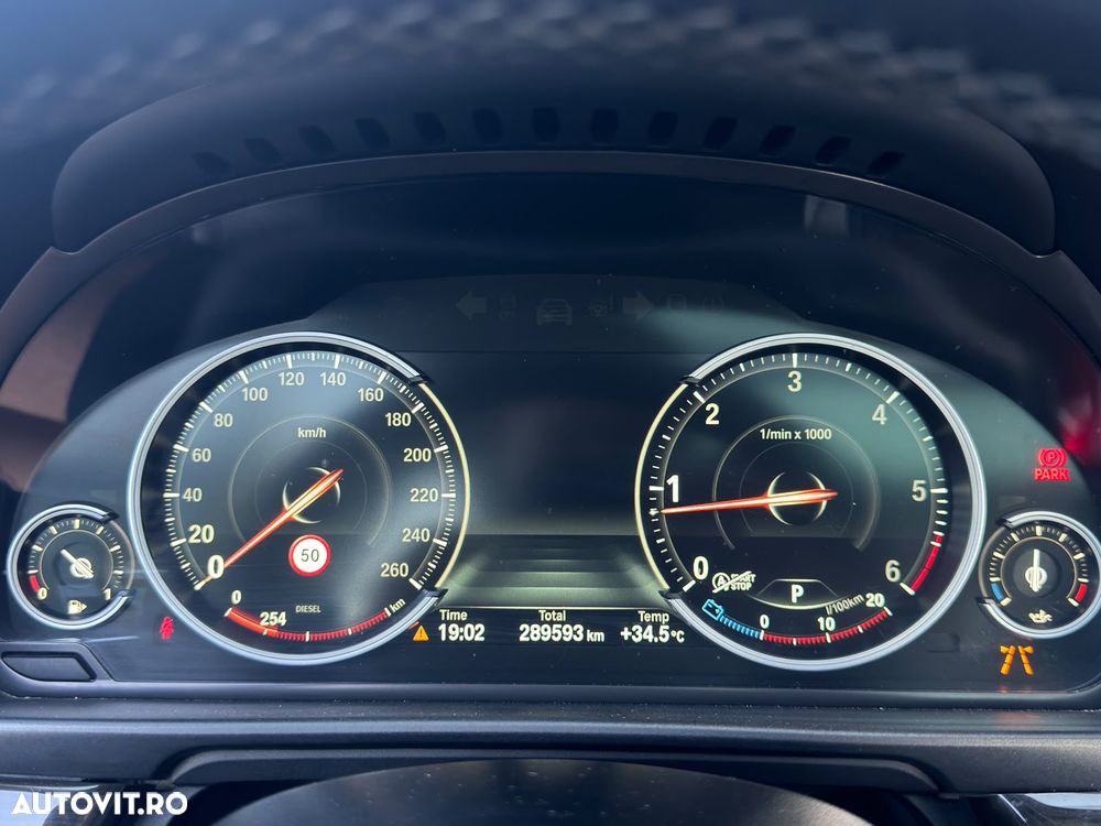 BMW Seria 5 525d Aut. - 25