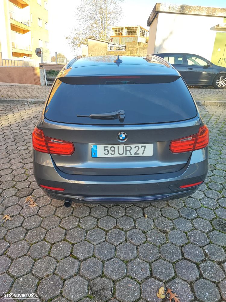 BMW 320 d Touring Aut. Sport Line - 2