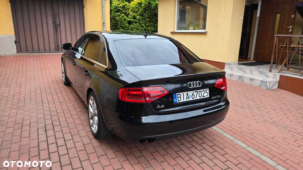 Audi A4 Limousine - 3