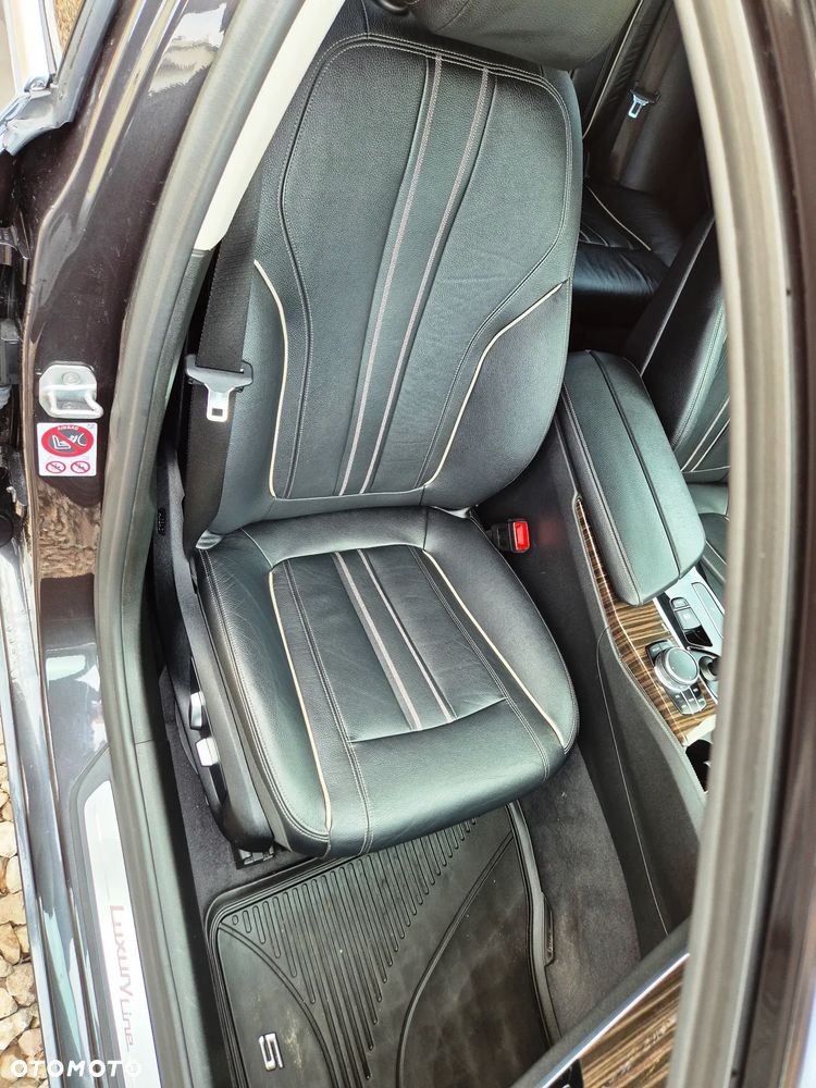 BMW Seria 5 520d xDrive Luxury Line - 21