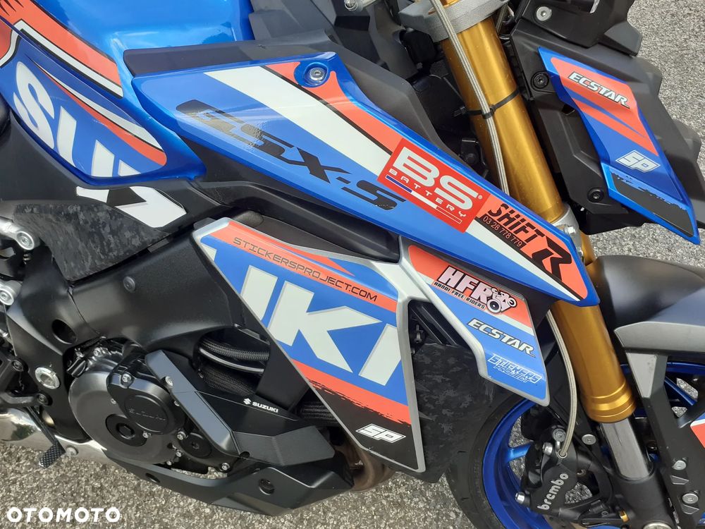 Suzuki GSX 1000 - 11