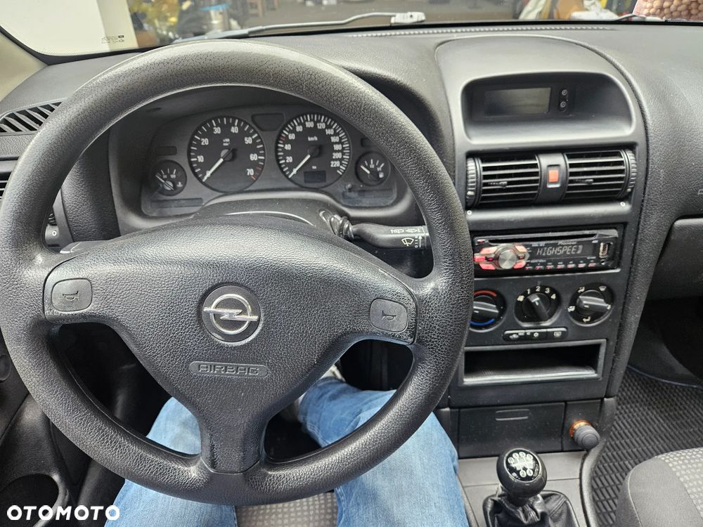 Opel Astra 1.4 - 9
