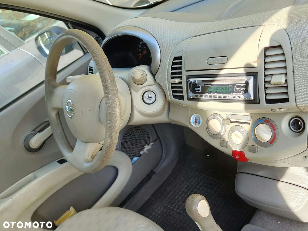 Nissan Micra 2004 photo 5