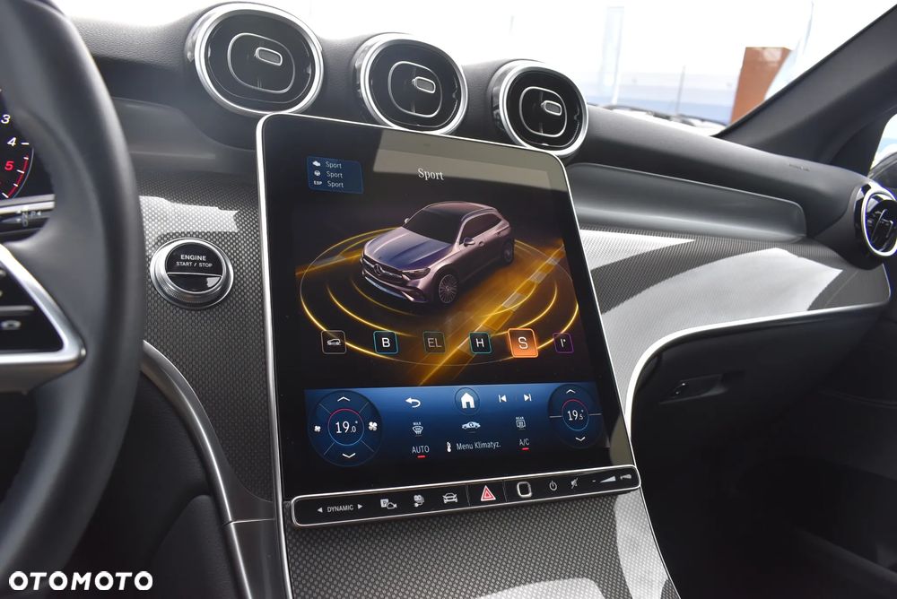 Mercedes-Benz GLC 300 de PHEV 4-Matic Avantgarde - 34