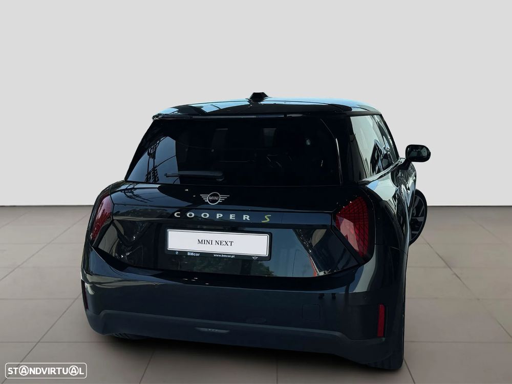 MINI 3 Portas Cooper SE Classic M - 5