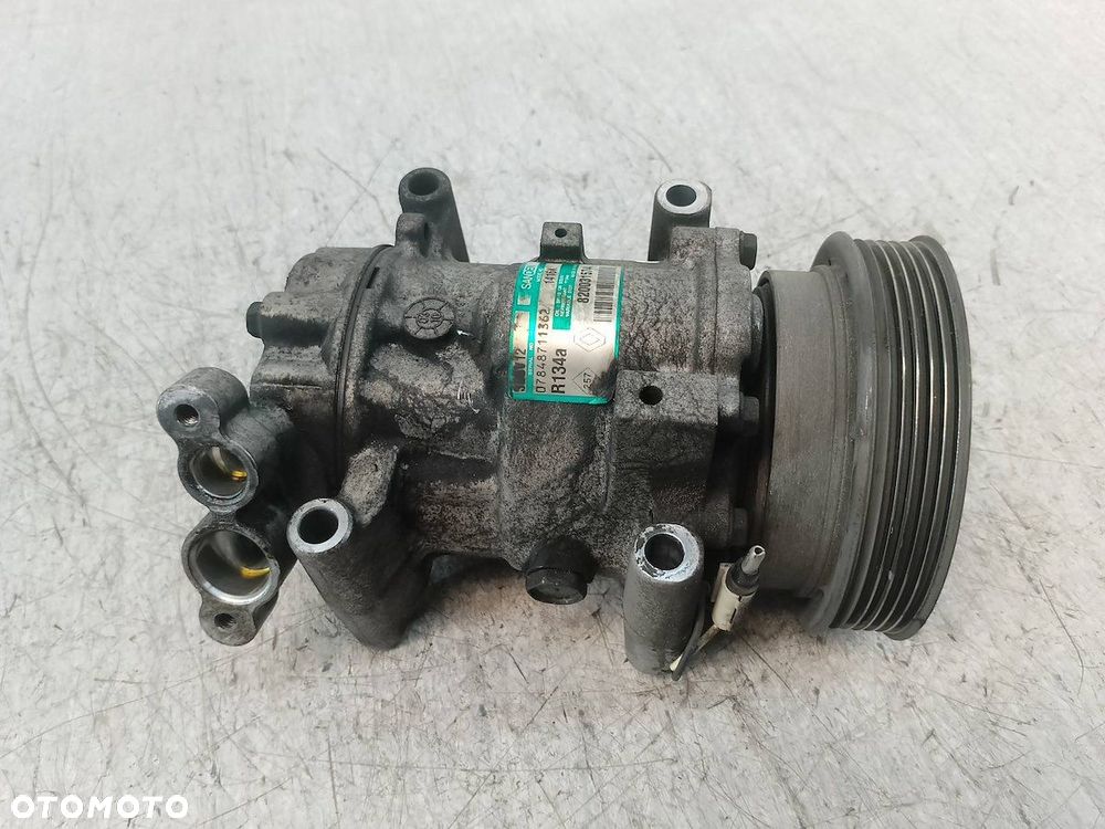 POMPA, SPRĘŻARKA KLIMATYZACJI RENAULT CLIO II FL 8200315744 1.5 DCI - 1