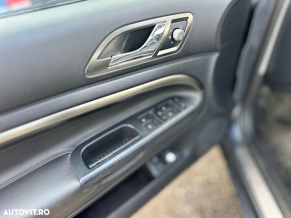 Skoda Superb 2.0 TDI Ambition - 9