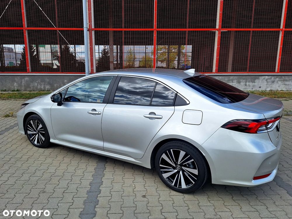 Toyota Corolla 1.8 Hybrid Style - 11