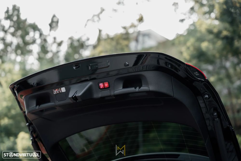 Mercedes-Benz CLA 250 e Shooting Brake AMG Line - 22