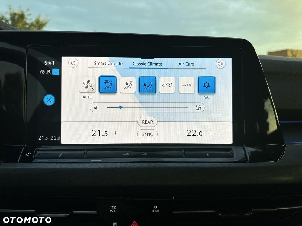 Volkswagen Golf 1.5 eTSI Style DSG - 23
