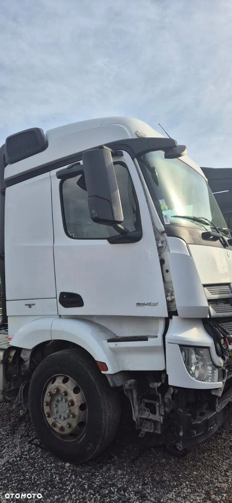 KABINA WĄSKA SZKIELET MERCEDES ACTROS MP4 - 3