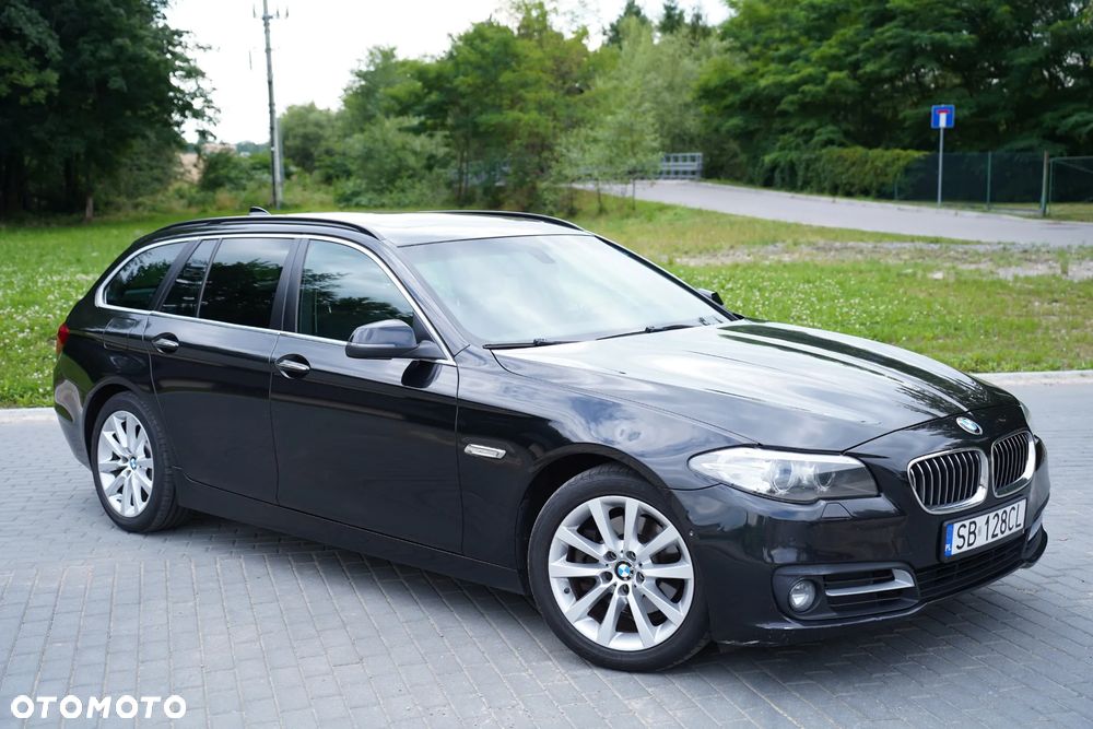 BMW Seria 5 520d Touring Sport Line - 2