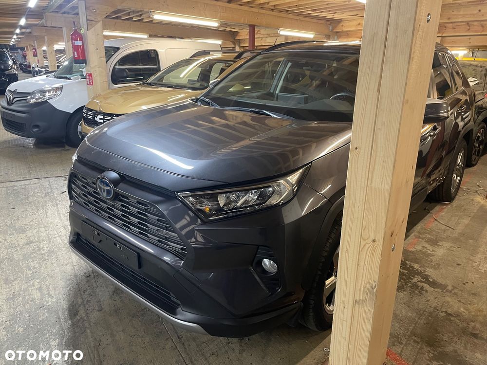 Toyota RAV4 - 3
