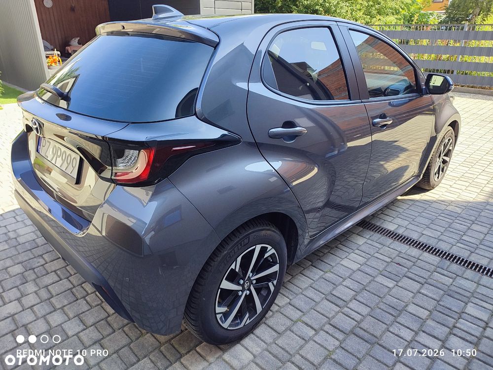 Toyota Yaris 1.5 Comfort CVT - 2
