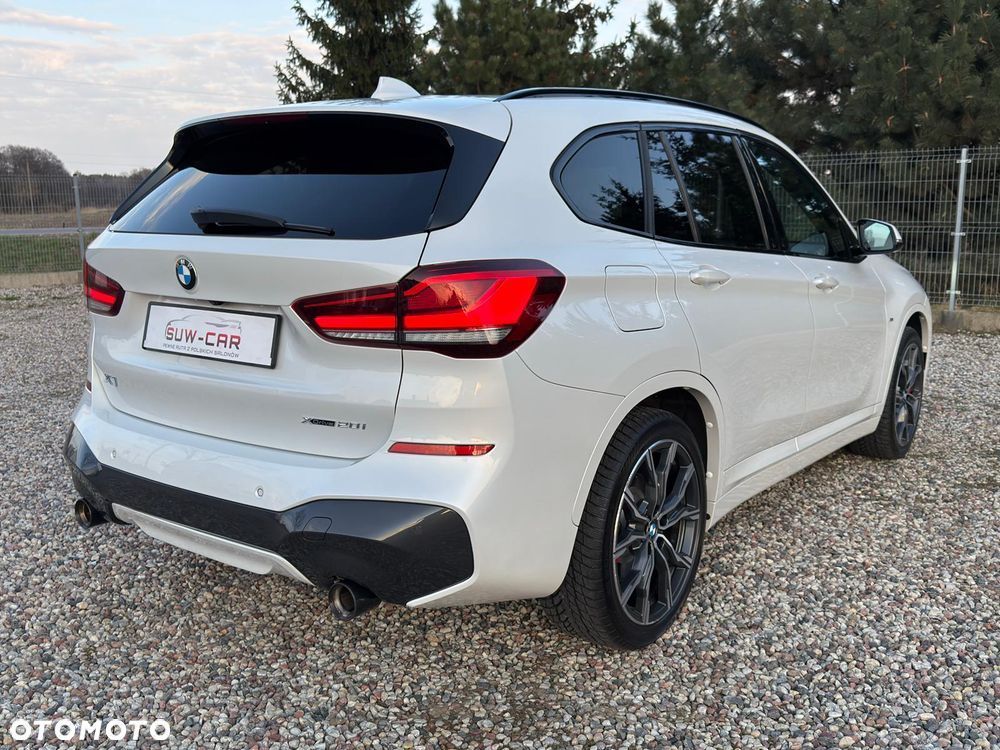 BMW X1 xDrive20i M Sport - 11