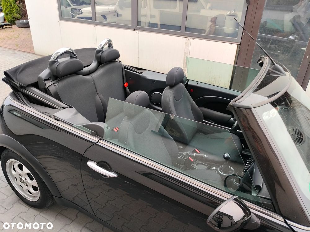 MINI Cooper Standard - 13