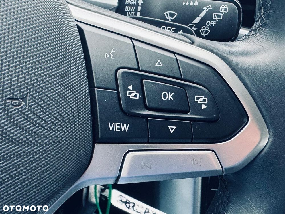 Volkswagen T-Roc 1.5 TSI Life DSG - 23