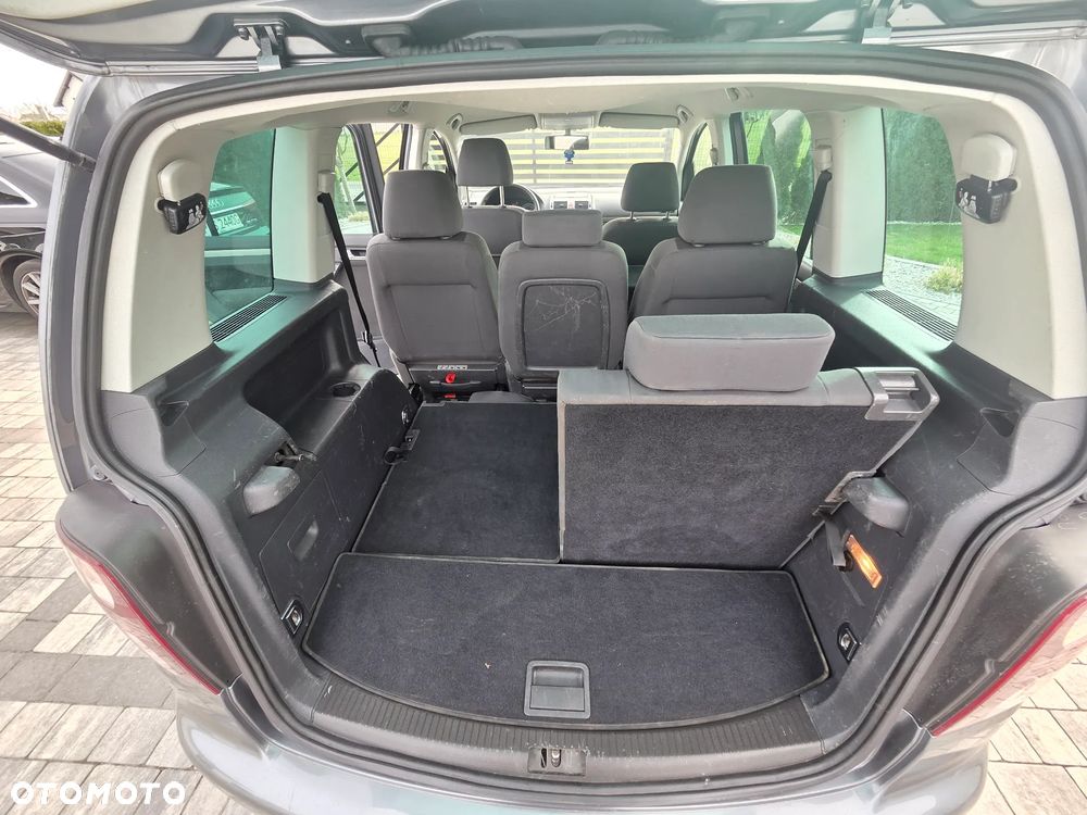 Volkswagen Touran 1.9 TDI DPF Highline - 2